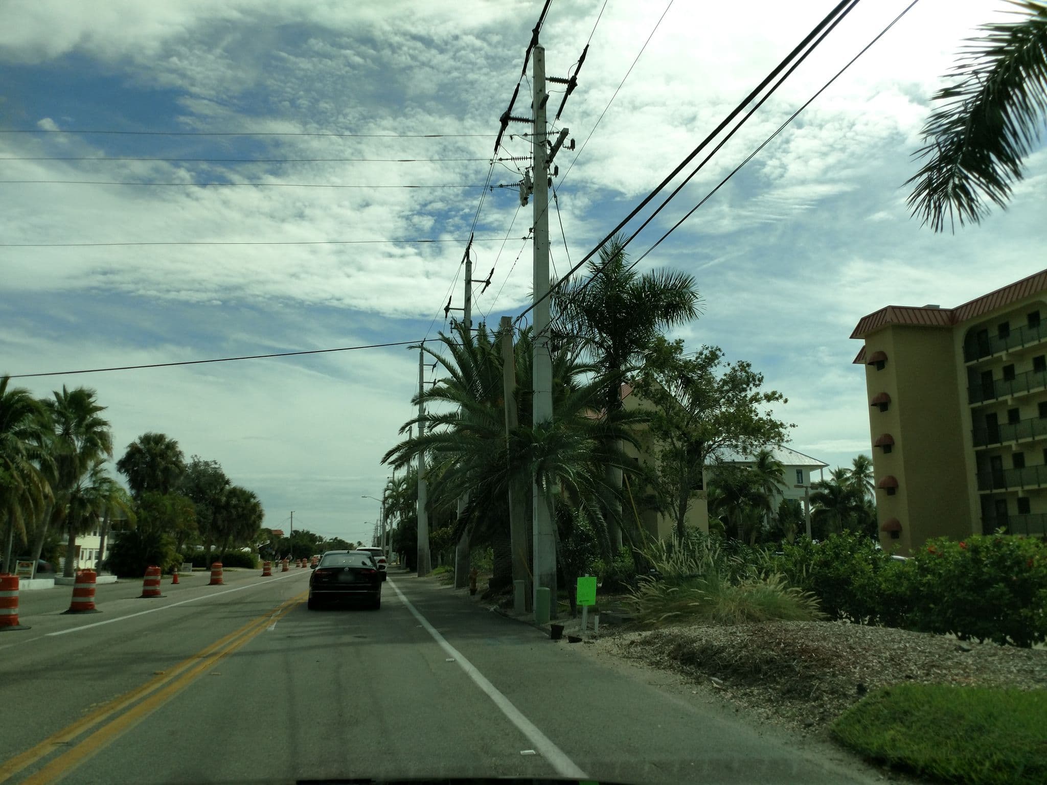 Street view near Seaside All-Suite Resort, Fort Myers Beach — © raveneye (CC BY-SA · Mapillary)