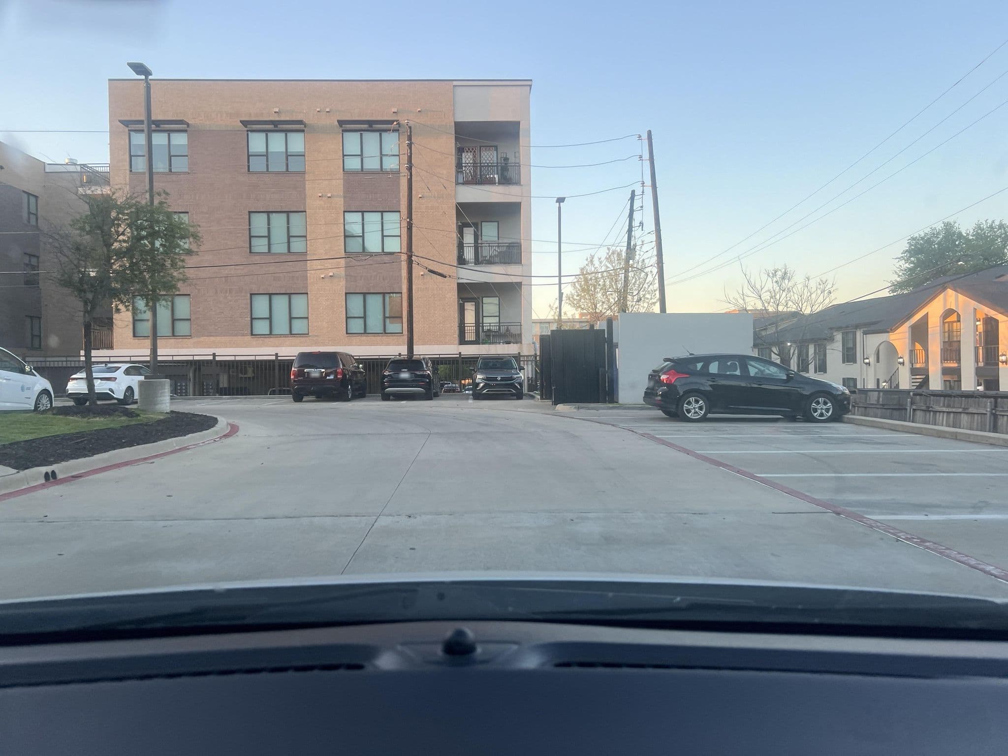 Street view near SpringHill Suites, Richardson — © whitecotton (CC BY-SA · Mapillary)