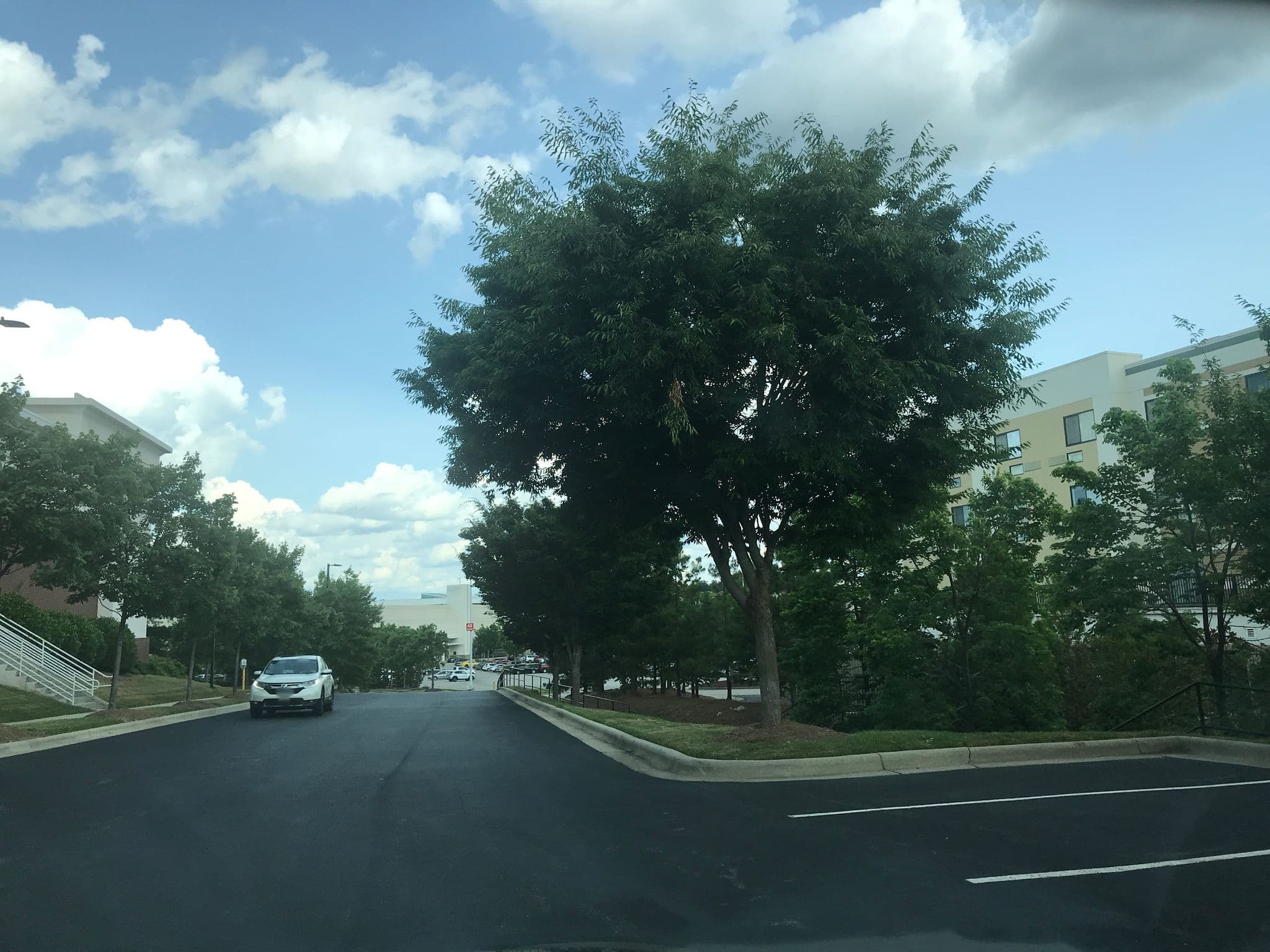 Street view near Courtyard Raleigh North/Triangle Town Center, West Raleigh — © _jcaruso (CC BY-SA · Mapillary)