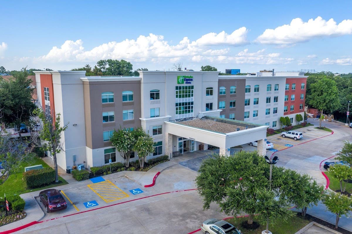 Holiday Inn Express & Suites Arlington North Stadium Area,, Hotel in Arlington