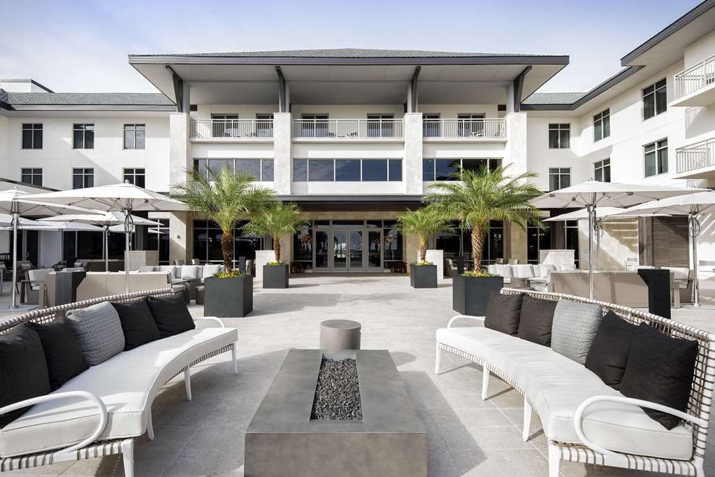 Embassy Suites by Hilton Saint Augustine Beach Oceanfront Resort, Hotel in Saint Augustine Beach
