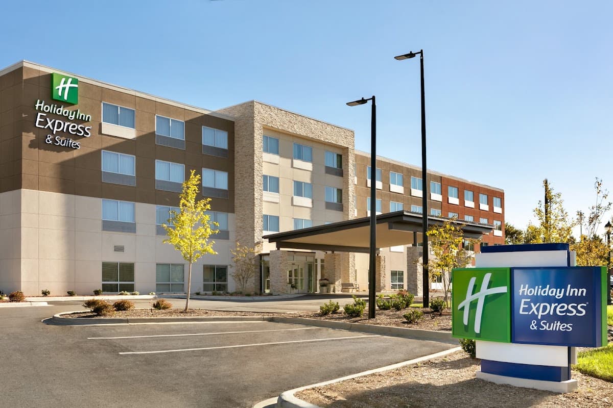 Holiday Inn Express & Suites Salisbury by IHG, Hotel in Salisbury