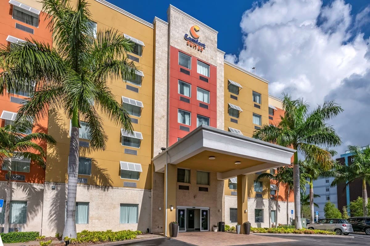 Comfort Suites Fort Lauderdale Airport South & Cruise Port, Hotel in Estates of Fort Lauderdale (historical)