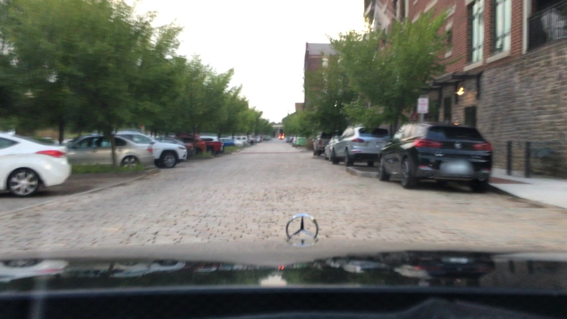 Street view near James River Place, Lynchburg — © lvl5 (CC BY-SA · Mapillary)