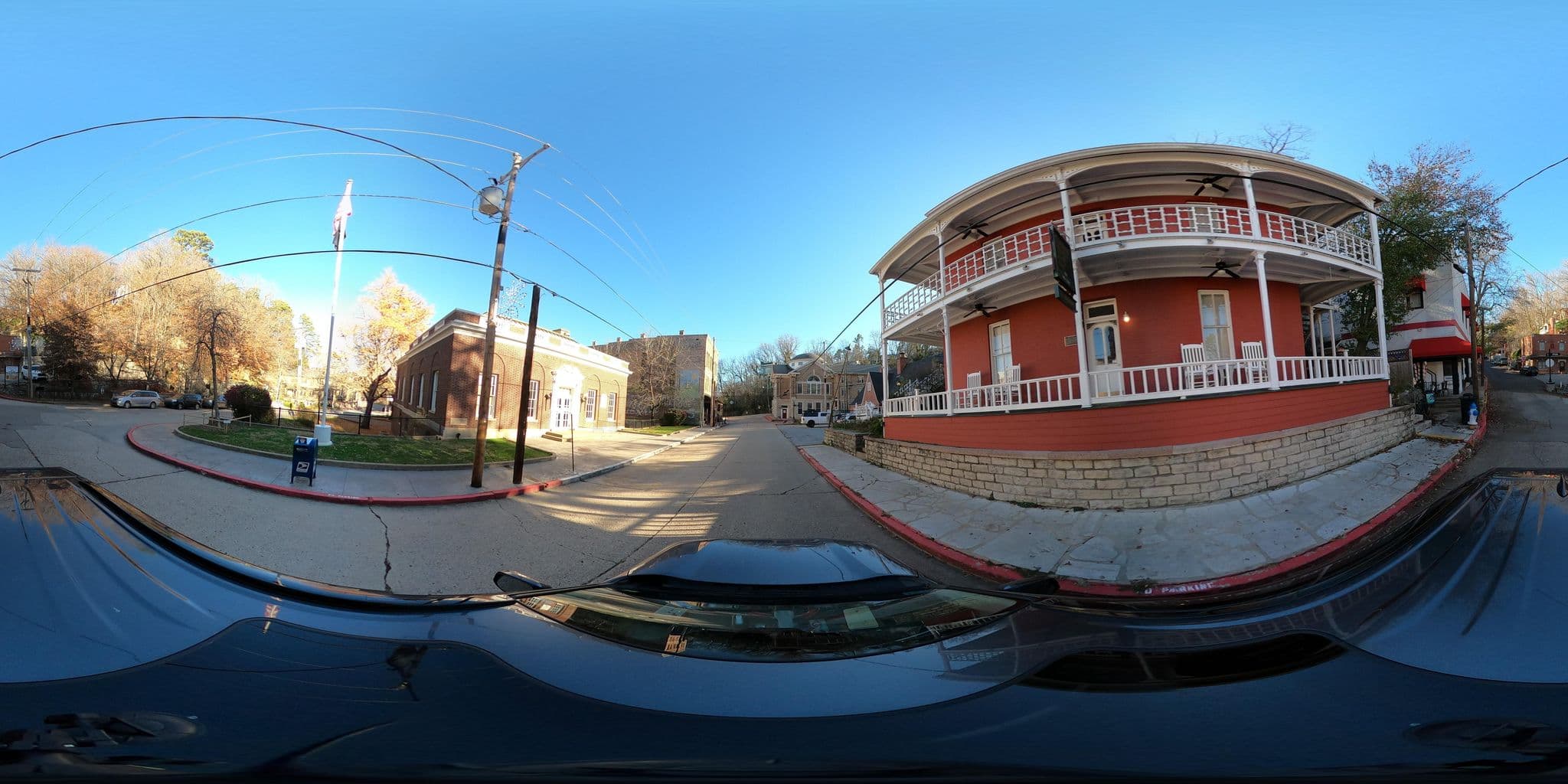 Street view near Elmwood House, Eureka Springs — © justinmeyers (CC BY-SA · Mapillary)