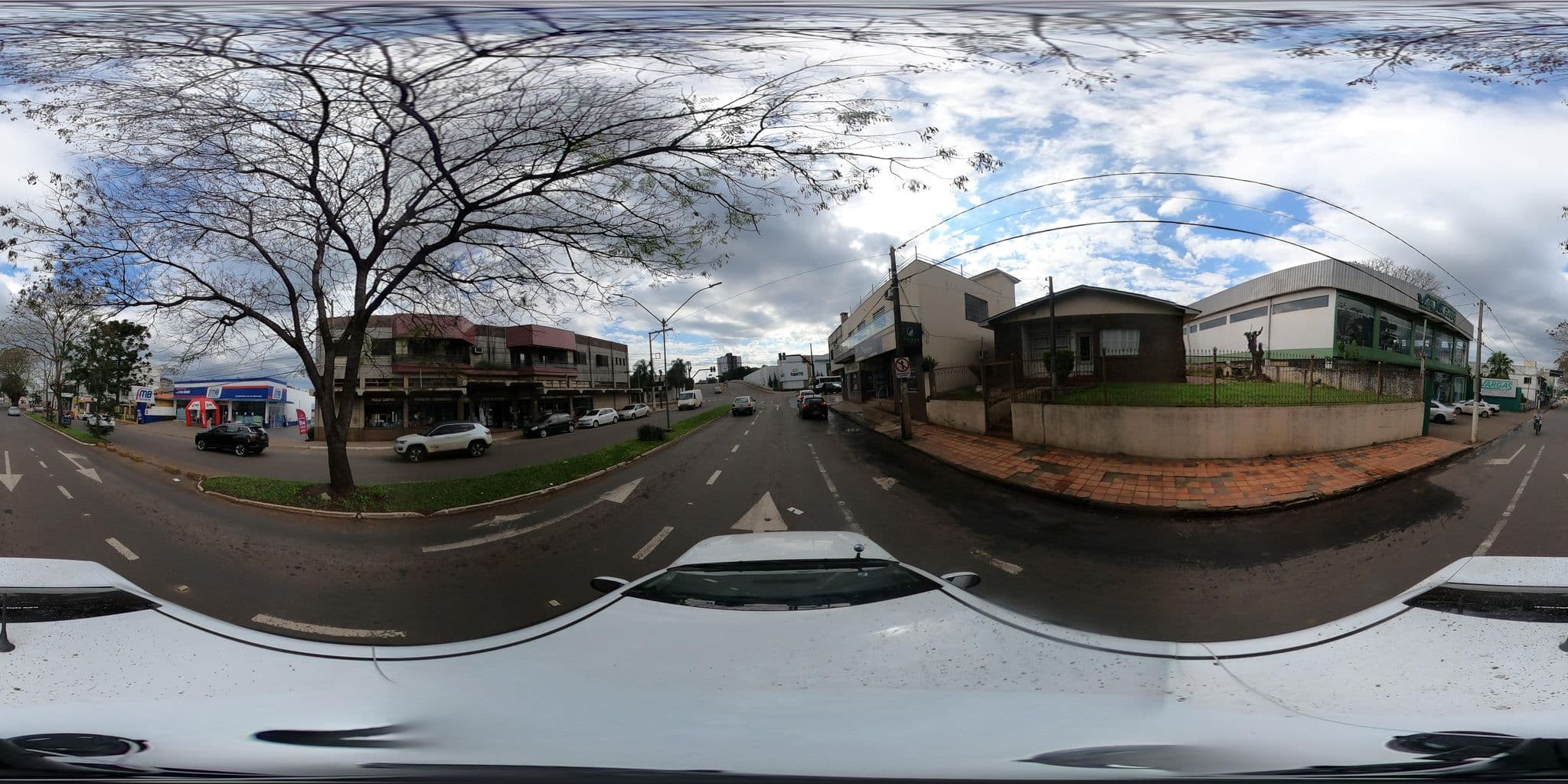 Street view near Hotel e Restaurante Wilke, Cruz Alta — © santamariense (CC BY-SA · Mapillary)