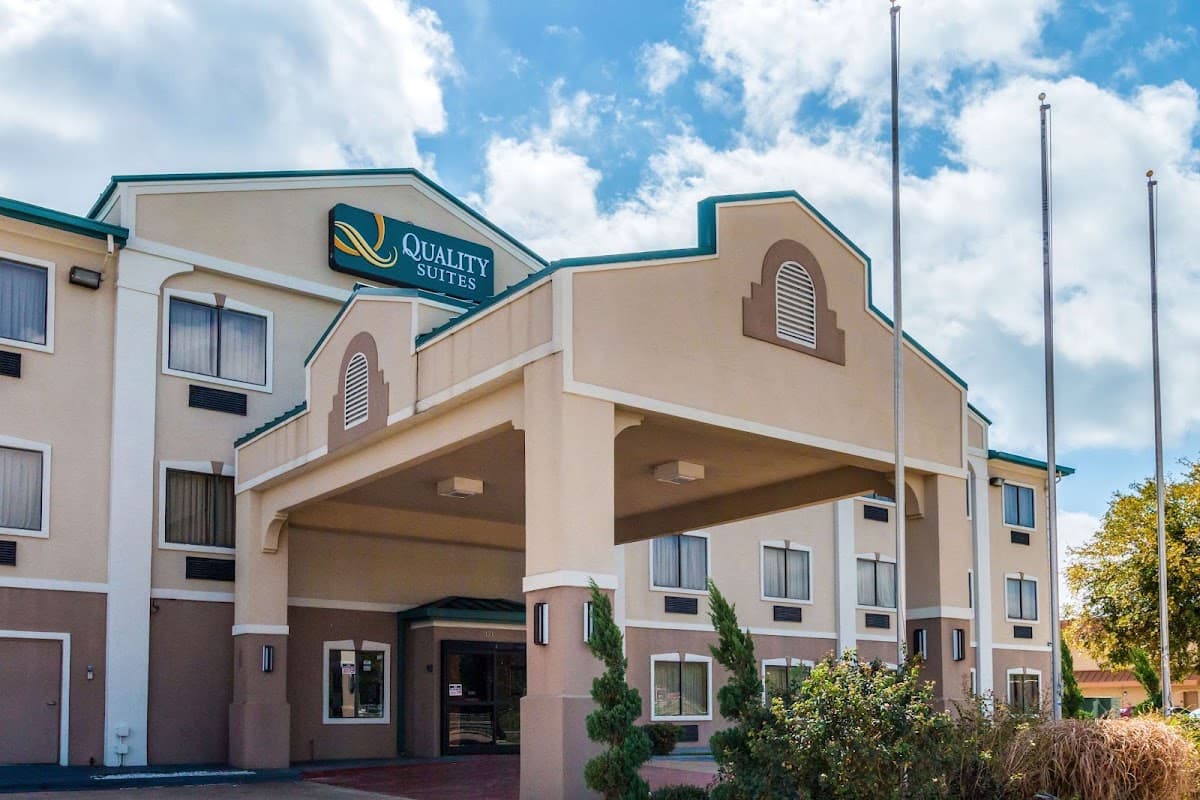 Quality Suites Burleson - Ft. Worth, Hotel in Burleson