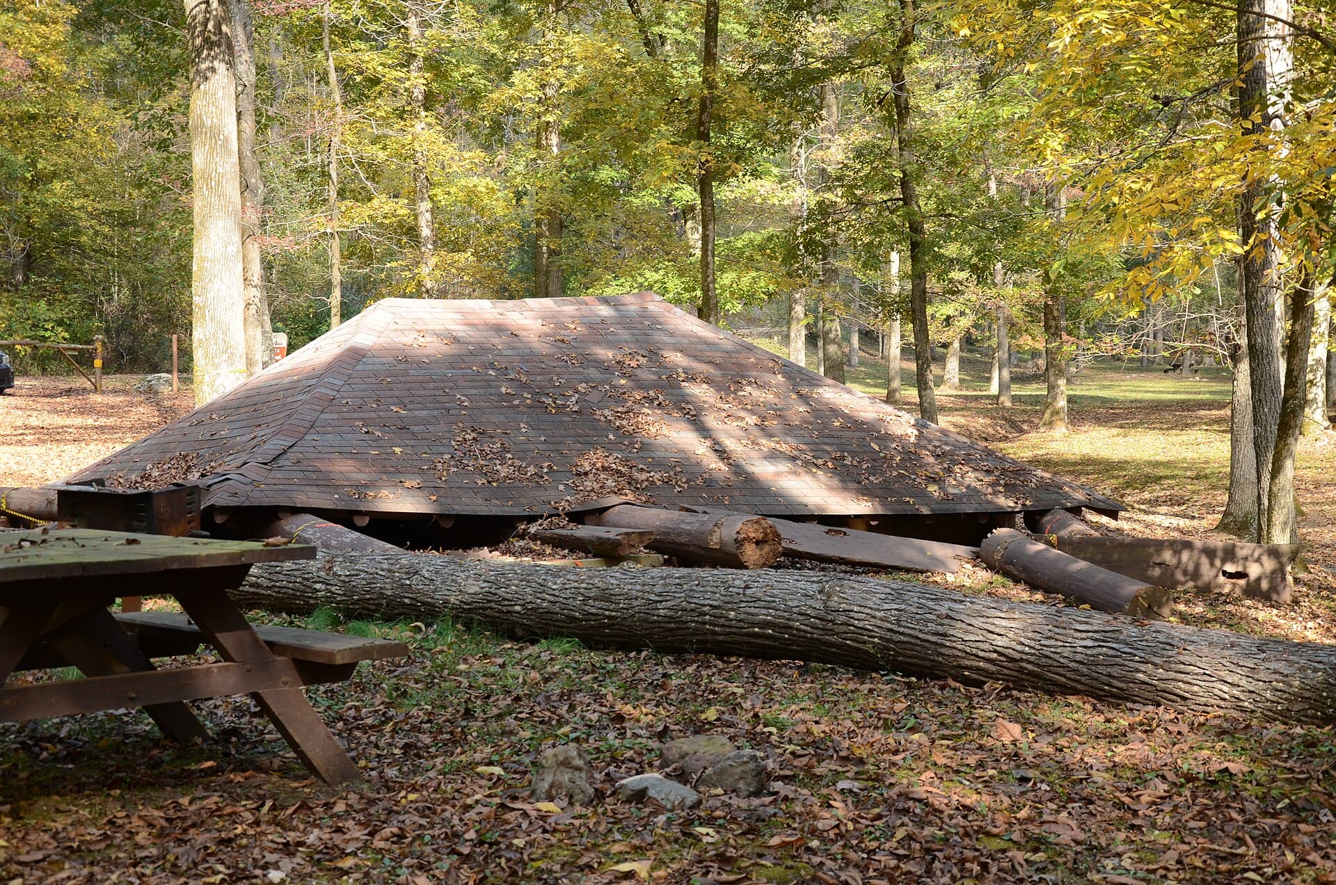 Crystal Campground (via Wikimedia Commons, CC BY-SA 4.0)