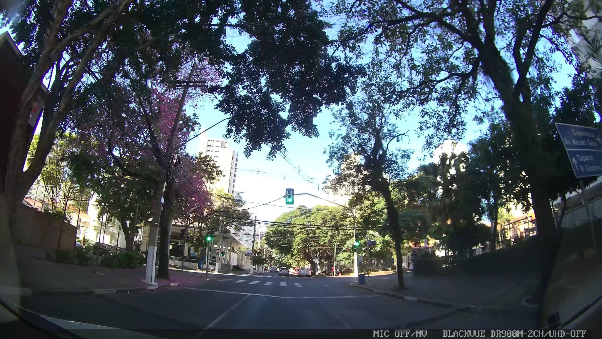 Street view near Radisson RED Campinas, Campinas — © marciosampaio (CC BY-SA · Mapillary)