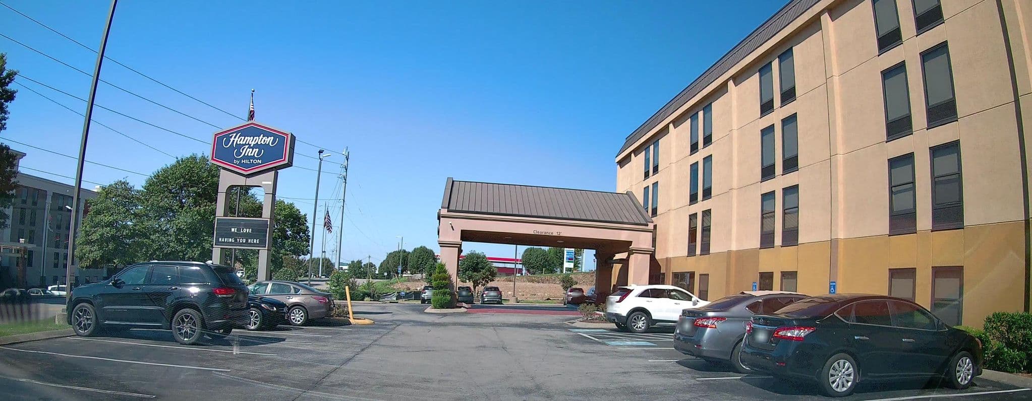 Street view near Hampton Inn Nashville-I-24 Hickory Hollow, La Vergne — © lordsutch (CC BY-SA · Mapillary)