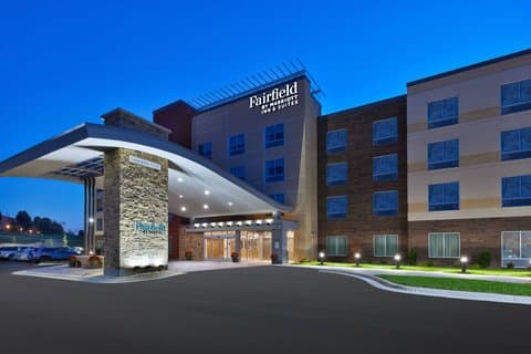 Fairfield Inn & Suites Cincinnati Airport South/Florence, Hotel in Oakbrook