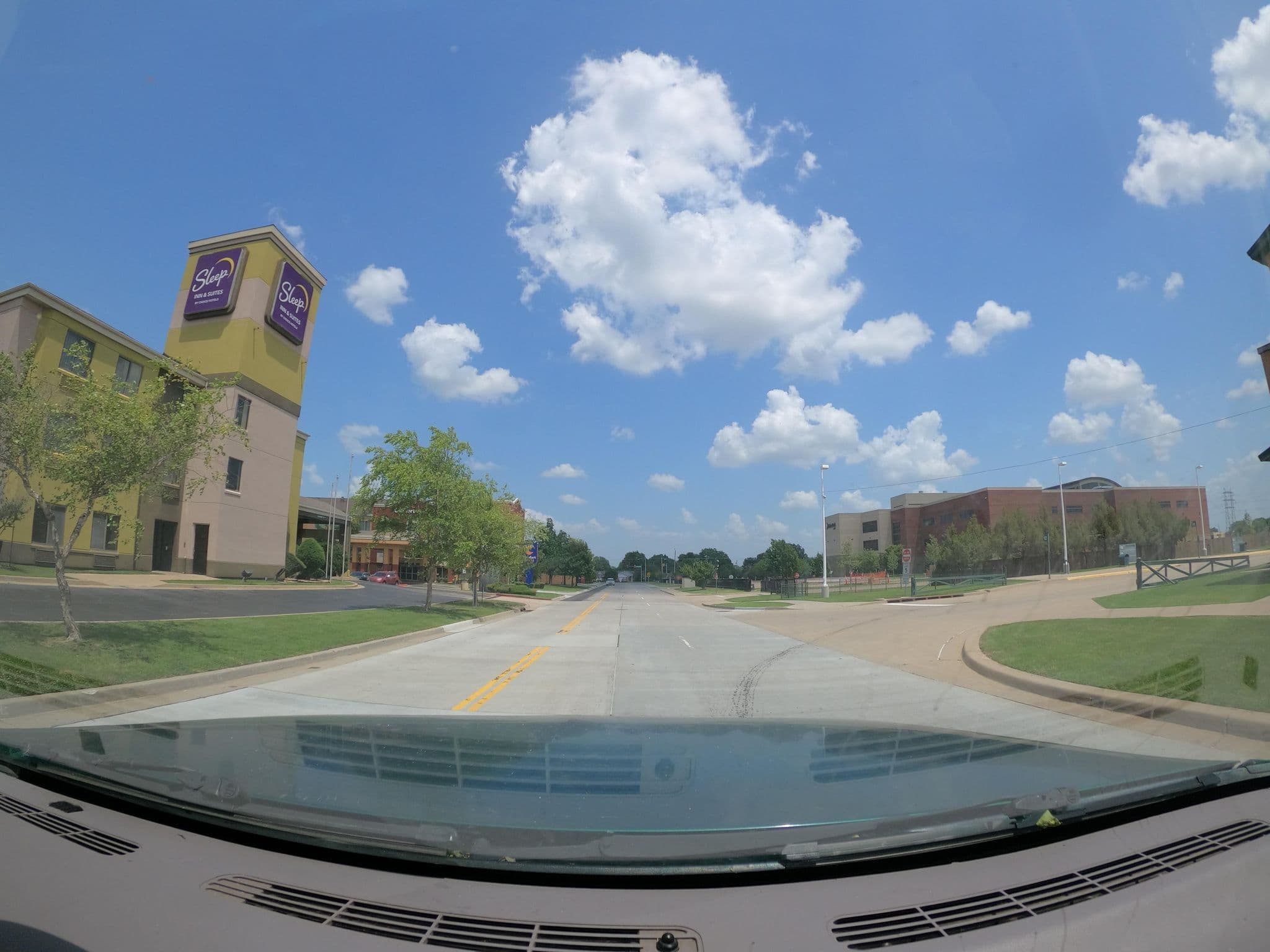 Street view near Sleep Inn, Tulsa — © baloouriza (CC BY-SA · Mapillary)