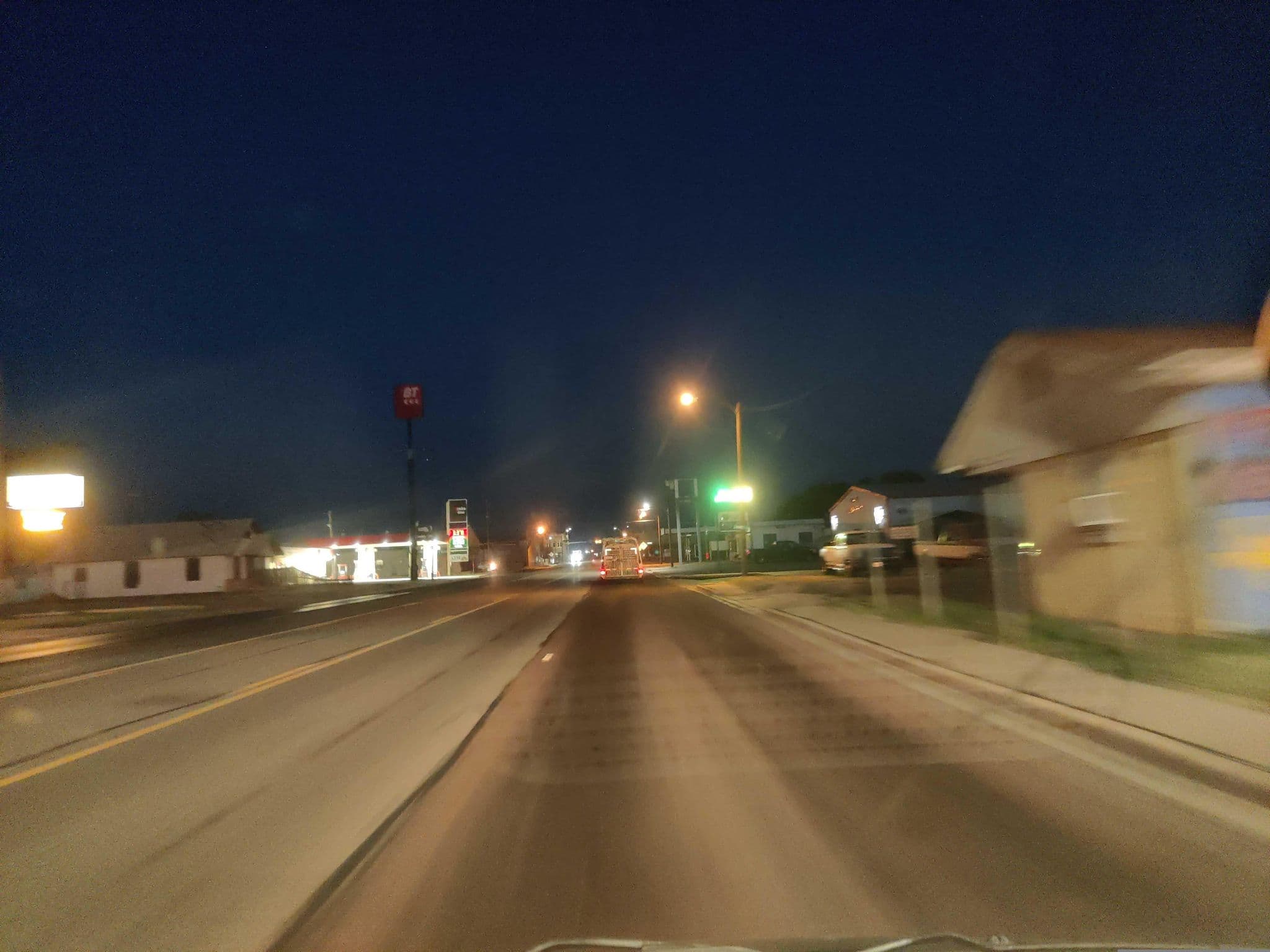 Street view near It'll Do Motel, Claude — © vorpalblade (CC BY-SA · Mapillary)