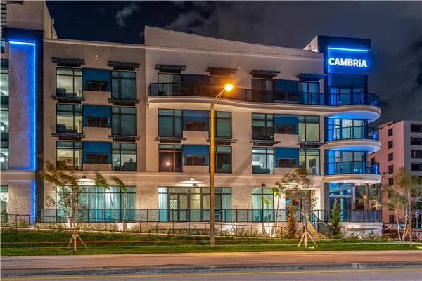Cambria Hotel Fort Lauderdale Beach, Hotel in Sunrise