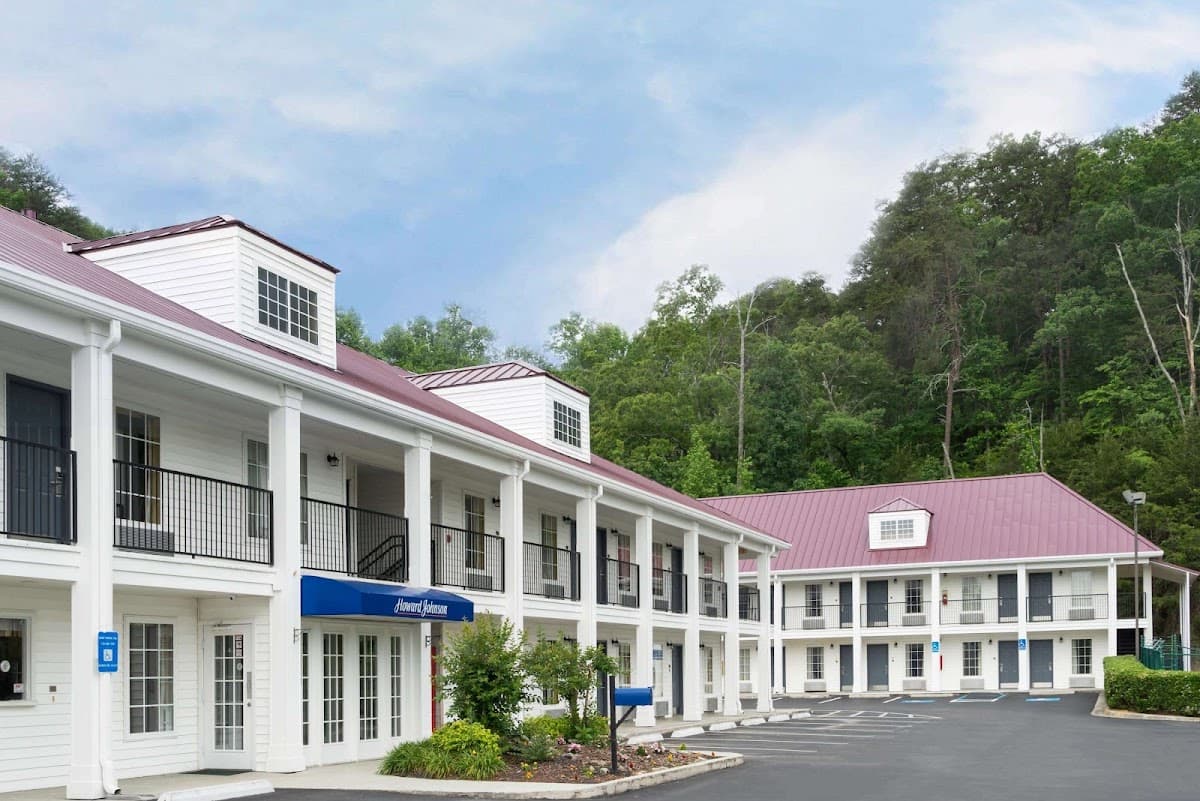 Howard Johnson by Wyndham Dalton, Hotel in Dalton
