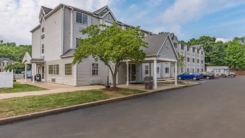 Motel 6 Charlotte, NC - University, Motel in Charlotte