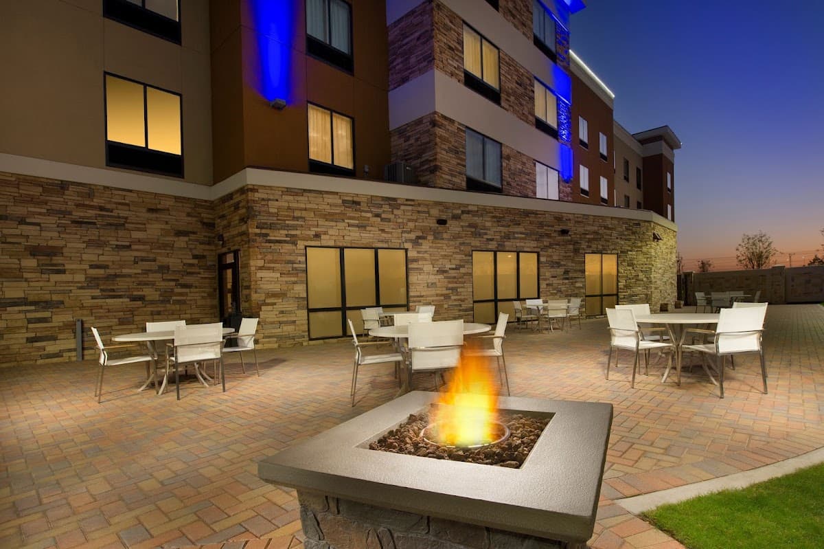 Holiday Inn Express & Suites Waco South, Hotel in Woodway