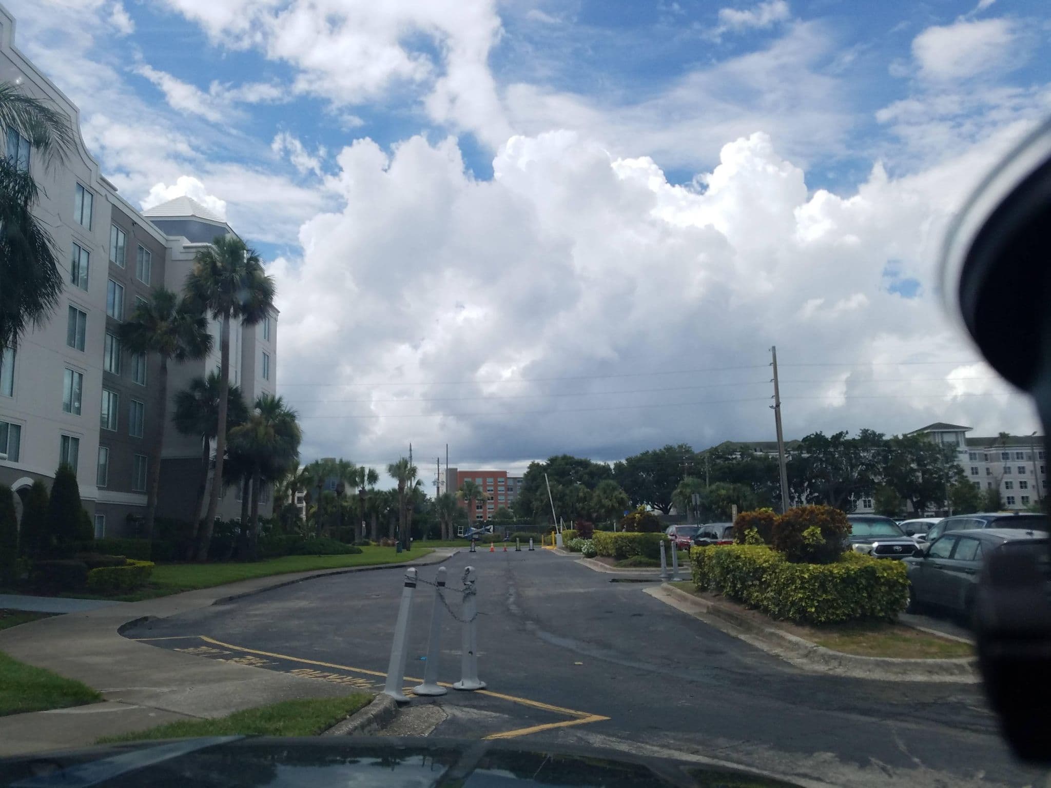 Street view near Embassy Suites by Hilton Orlando Lake Buena Vista Resort, Doctor Phillips — © gibsonb (CC BY-SA · Mapillary)