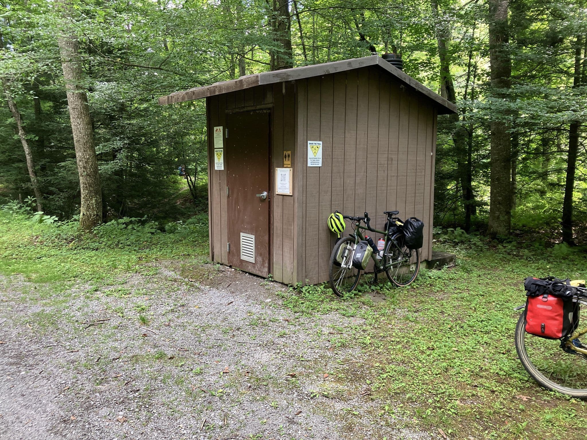 Street view near Mile 69.6 Campground, Marlinton — © AnonymousAntelope (CC BY-SA · Mapillary)