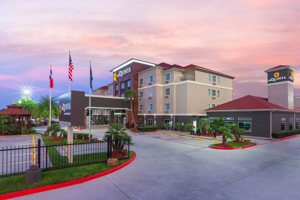 La Quinta Inn & Suites Houston Channelview, Hotel in Cloverleaf