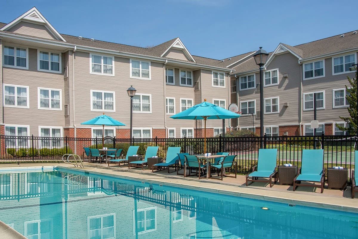 Sonesta ES Suites Charlottesville University, Hotel in Charlottesville