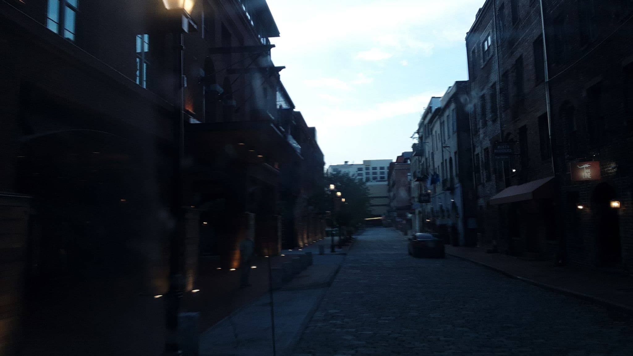 Street view near Three Muses, Savannah — © jbthemilker (CC BY-SA · Mapillary)