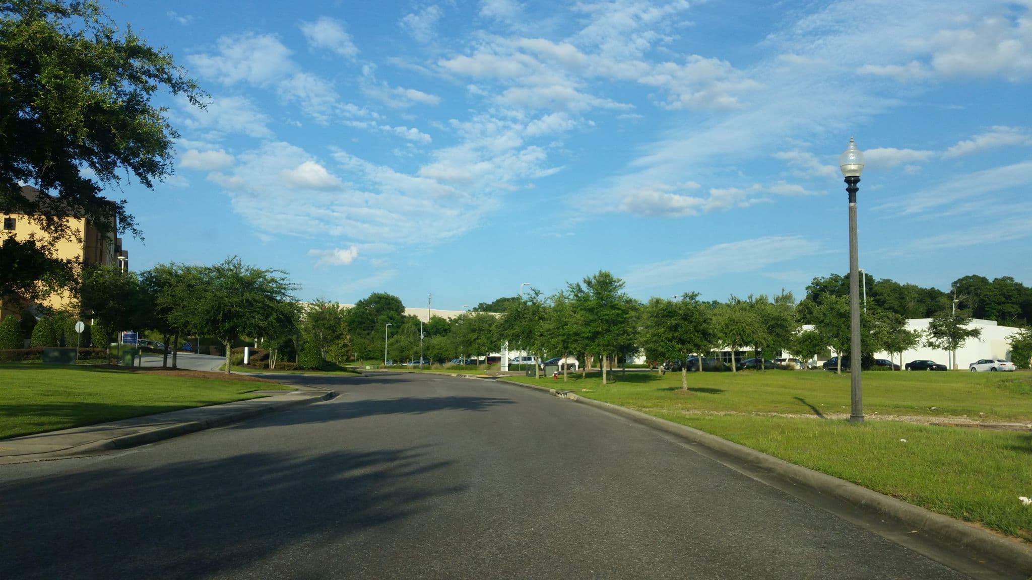 Street view near Residence Inn, Brent — © caboosey (CC BY-SA · Mapillary)