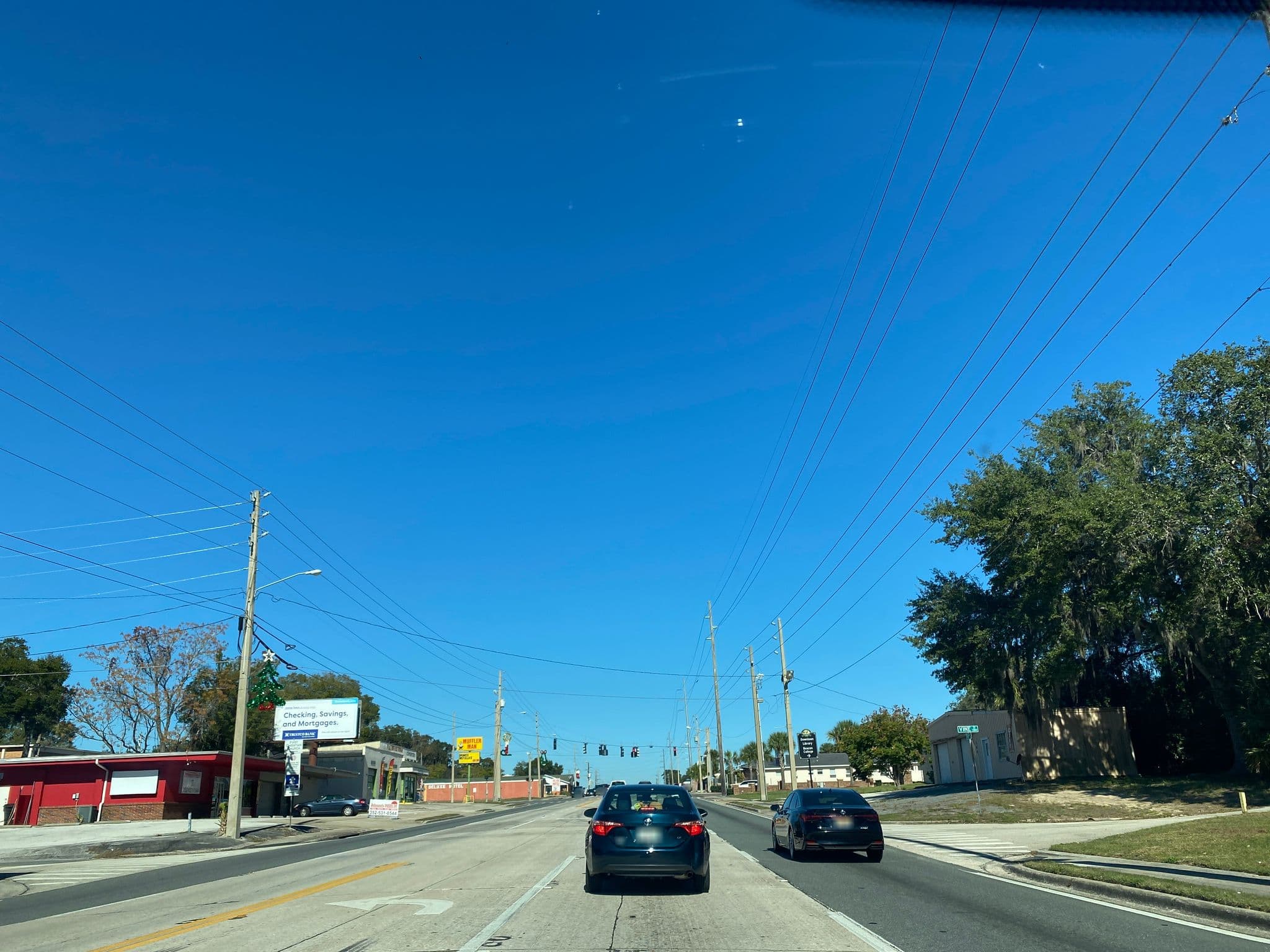 Street view near Lee Motel, Fruitland Park — © shareeb (CC BY-SA · Mapillary)