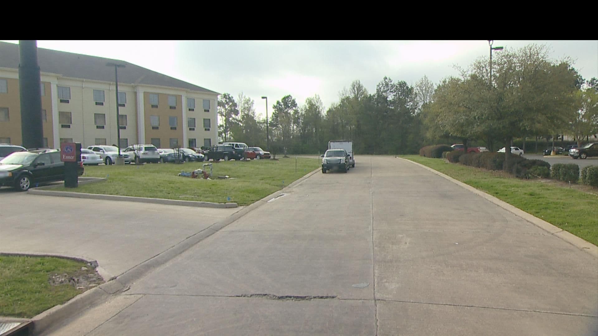 Street view near La Quinta Inn & Suites Shreveport Airport, Shreveport — © FF_Loc1 (CC BY-SA · Mapillary)