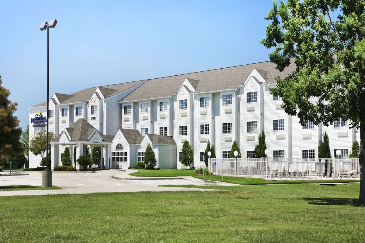 Microtel Inn & Suites by Wyndham Baton Rouge, Hotel in Inniswold