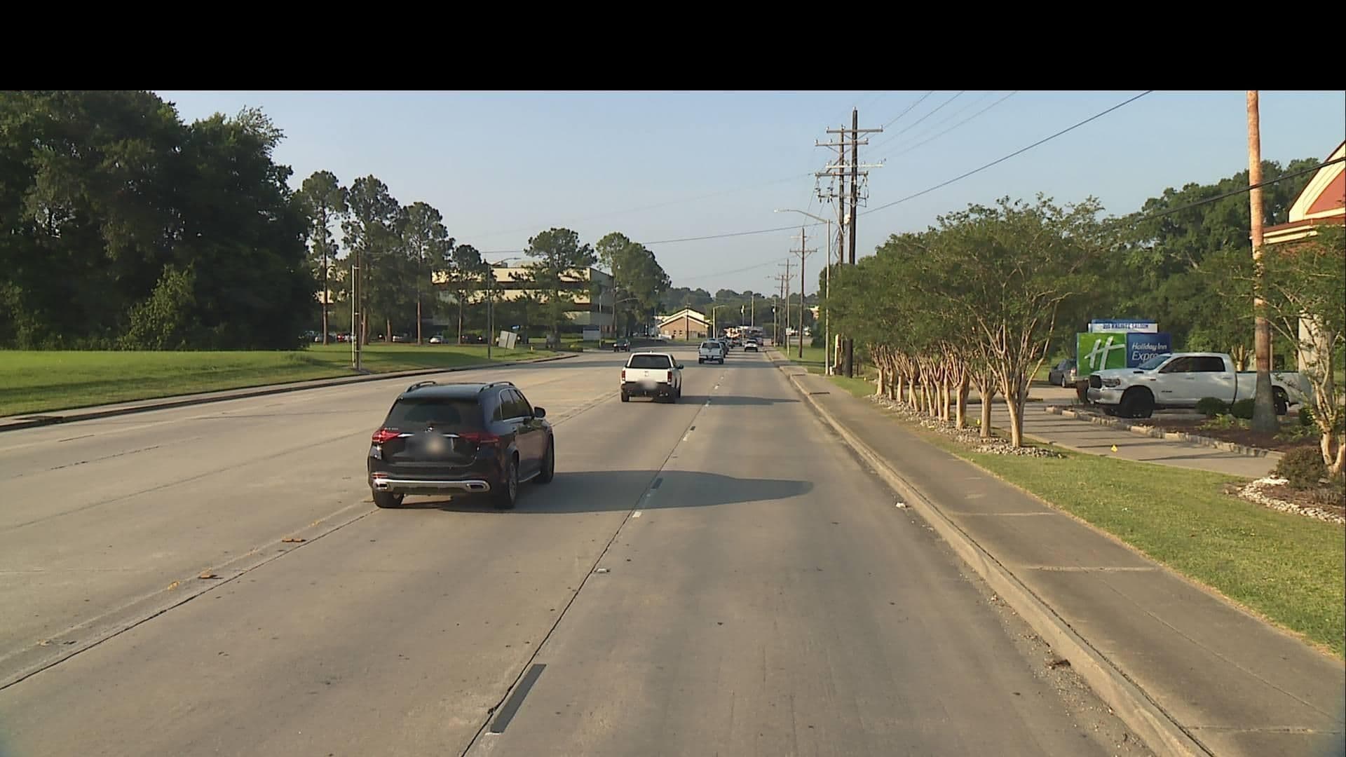 Street view near Holiday Inn Express & Suites Lafayette-South, Lafayette — © 2023WR (CC BY-SA · Mapillary)