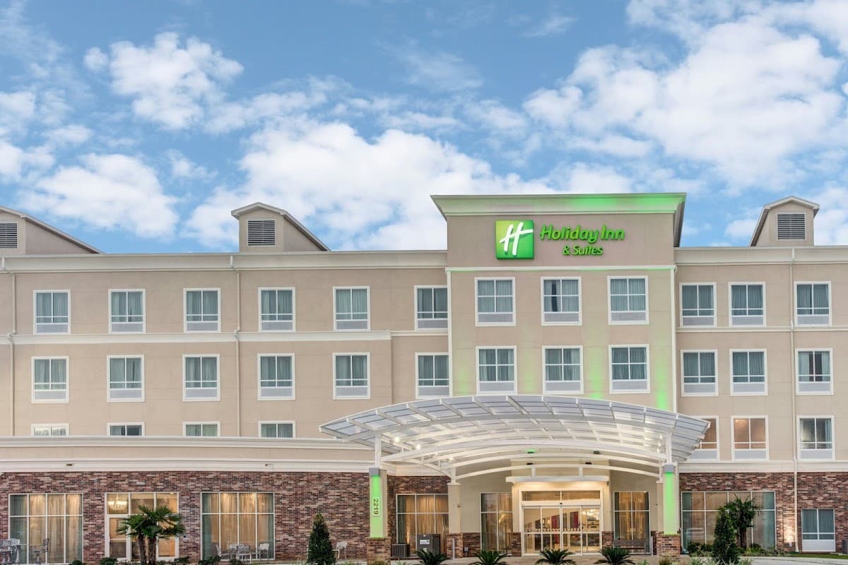 Holiday Inn & Suites Lafayette North, Motel in Lafayette