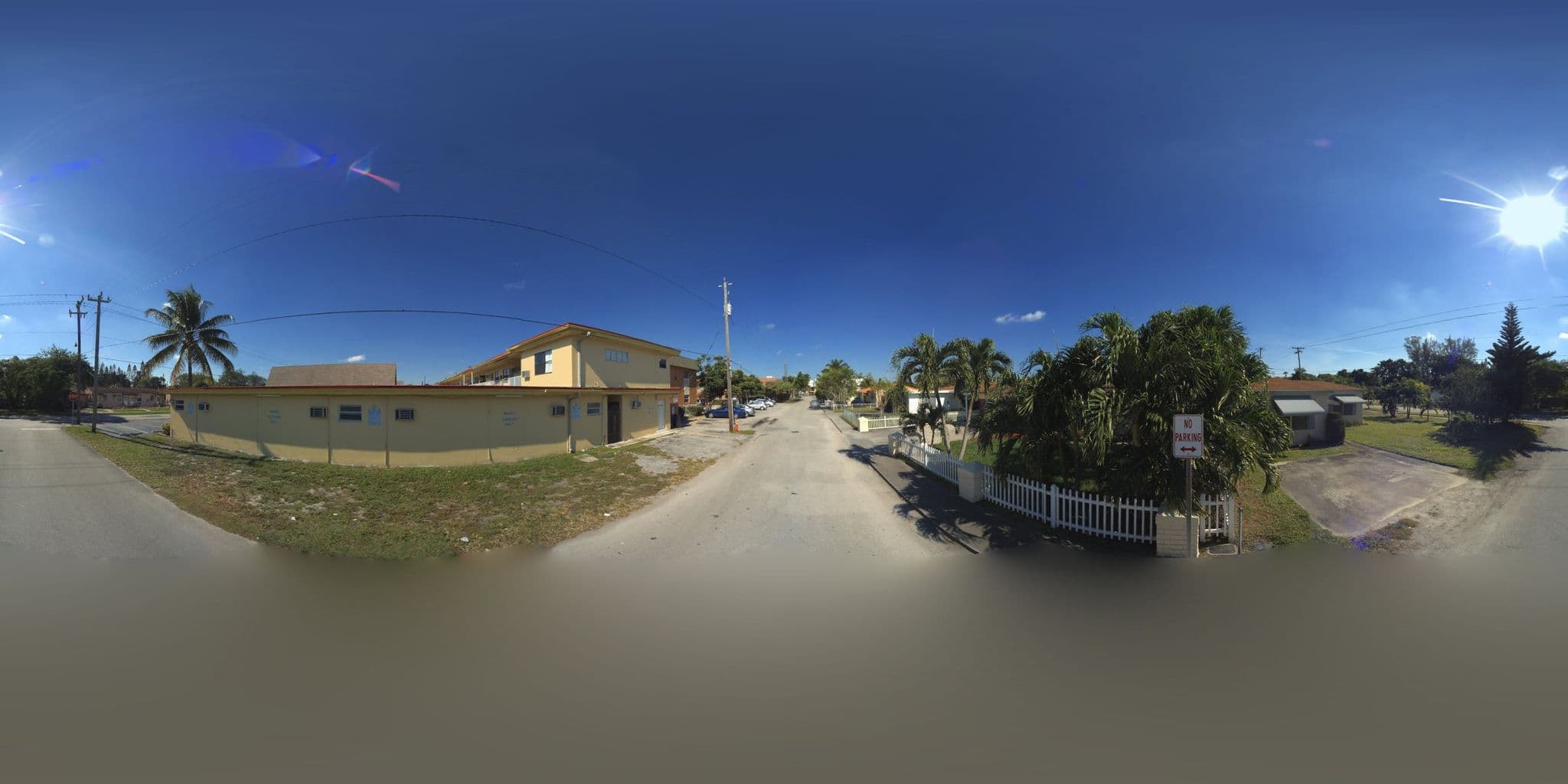 Street view near Econo Lodge, Dania Beach — © microsoft (CC BY-SA · Mapillary)