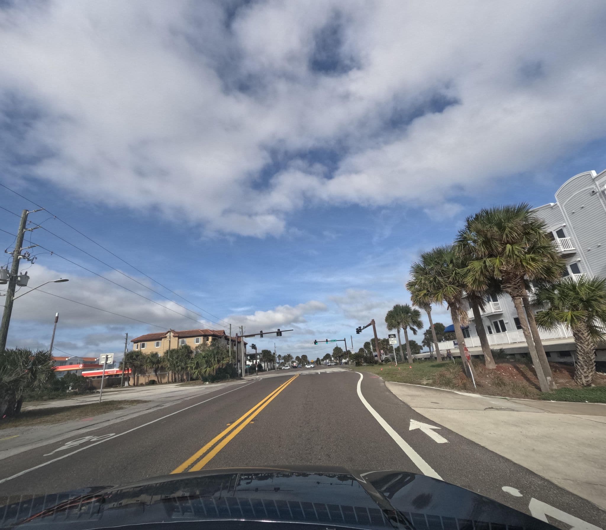 Street view near Seaside Amelia Inn, Fernandina Beach — © allen (CC BY-SA · Mapillary)