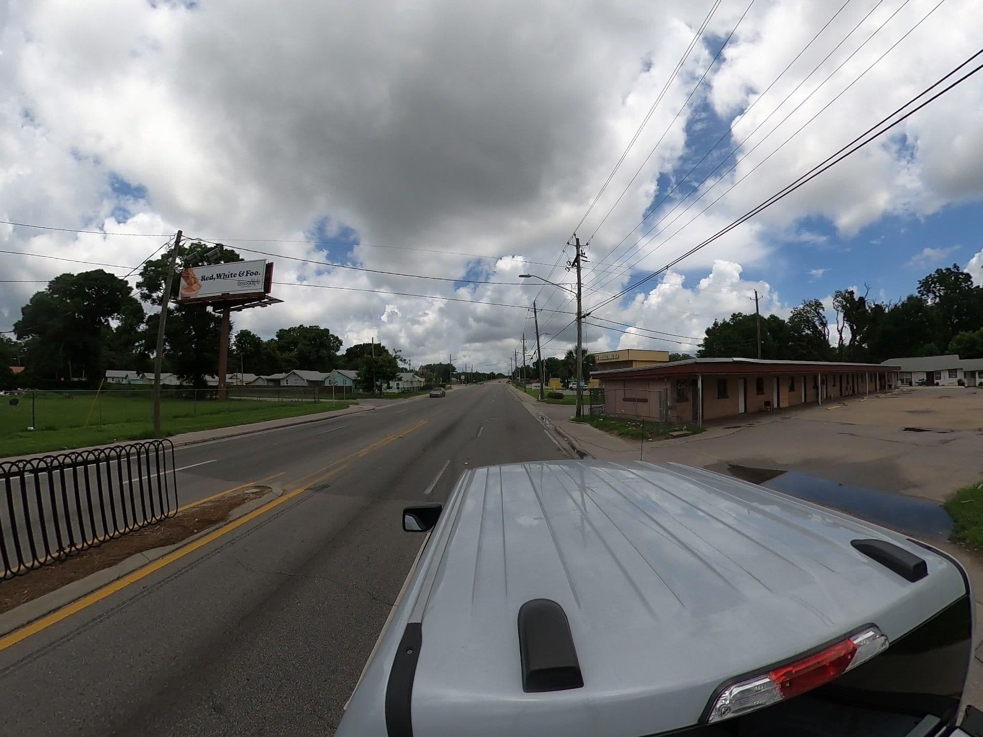Street view near Royal Arms Motel Building 2, West Pensacola — © bchamberlain (CC BY-SA · Mapillary)
