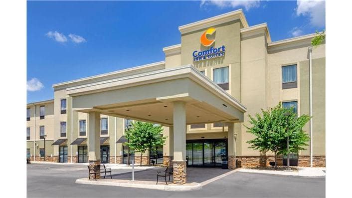 Comfort Inn & Suites Lynchburg Airport - University Area, Hotel in Timberlake