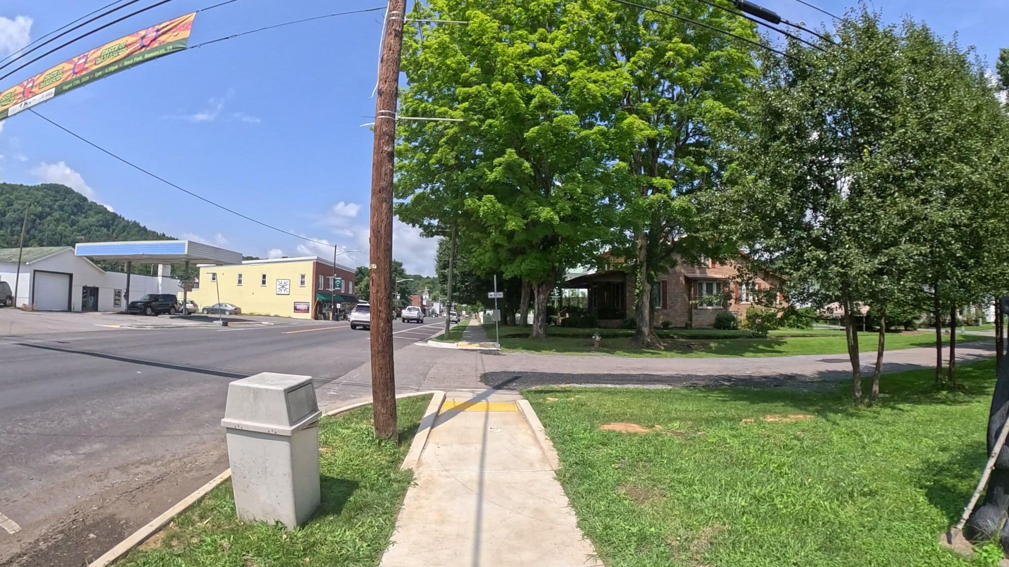 Street view near The Dragonfly Inn, Glade Spring — © AmericanMapper (CC BY-SA · Mapillary)