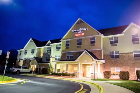 TownePlace Suites Quantico Stafford, Hotel in Aquia Harbour