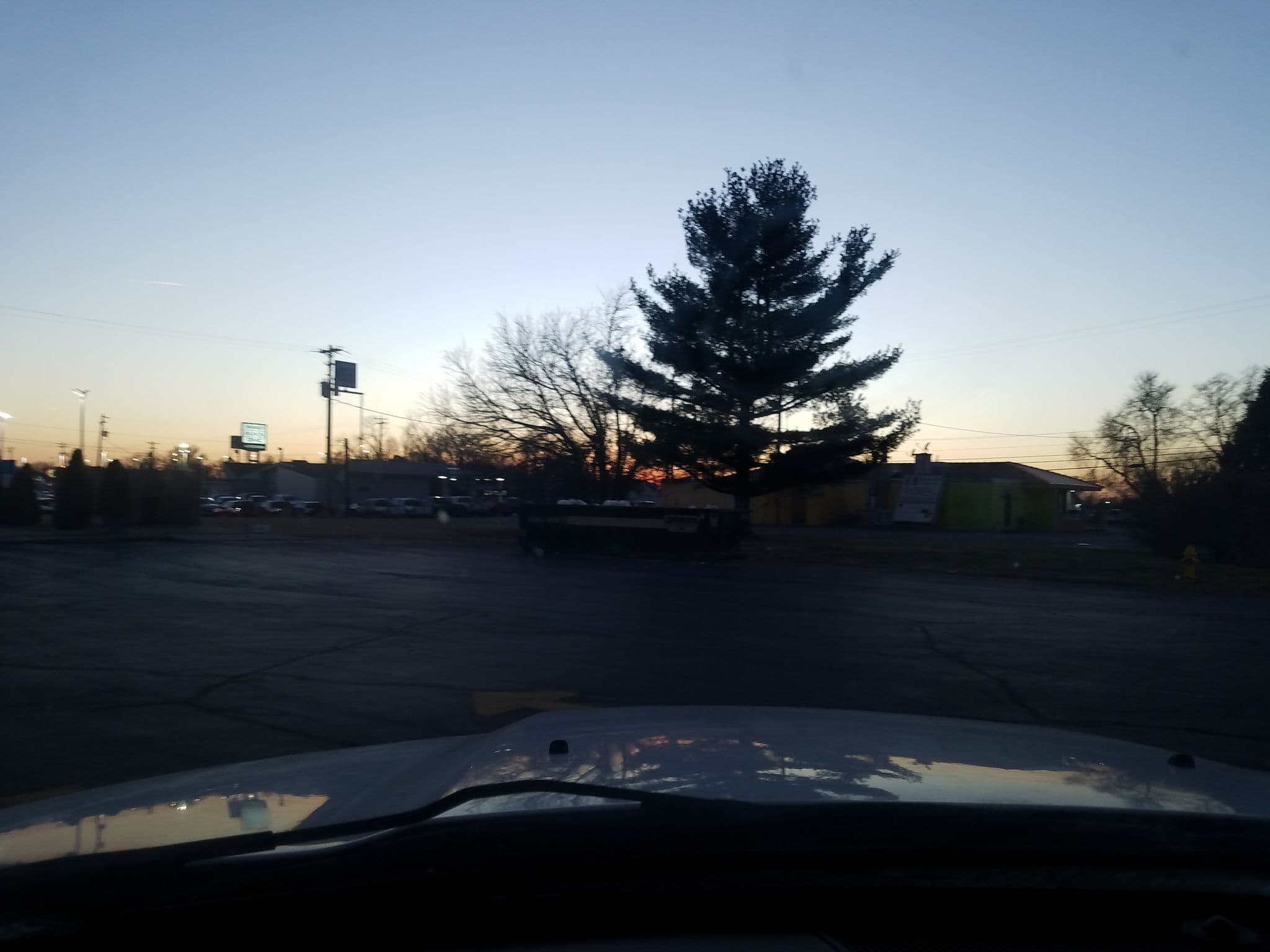 Street view near Comfort Inn, Evansville — © roadtechie (CC BY-SA · Mapillary)