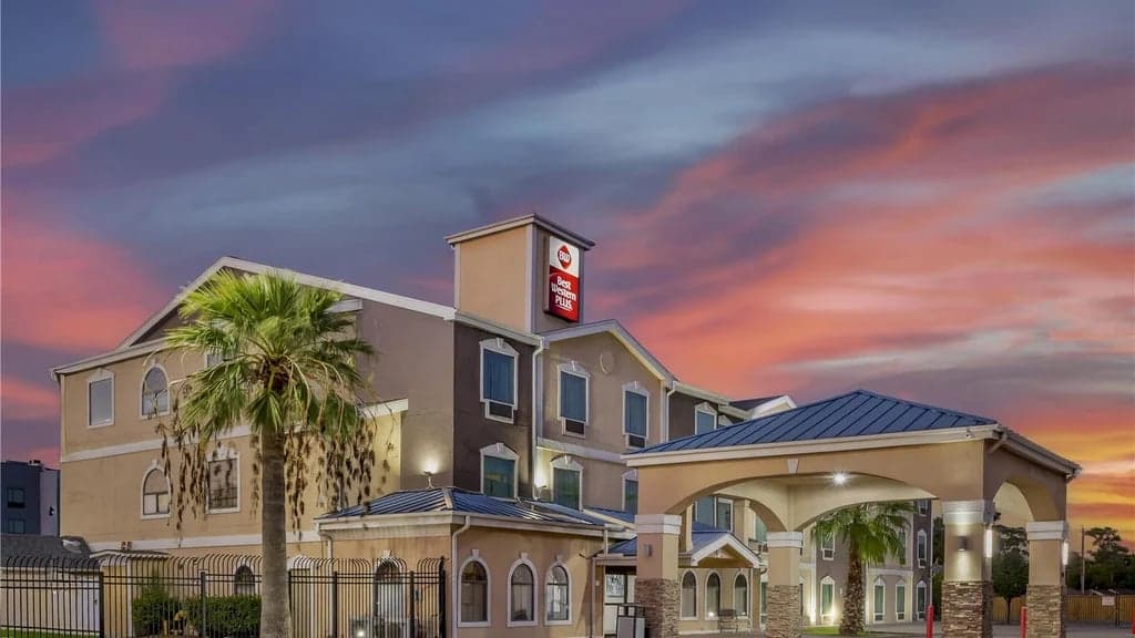 Best Western Plus Heritage Inn, Hotel in Jacinto City