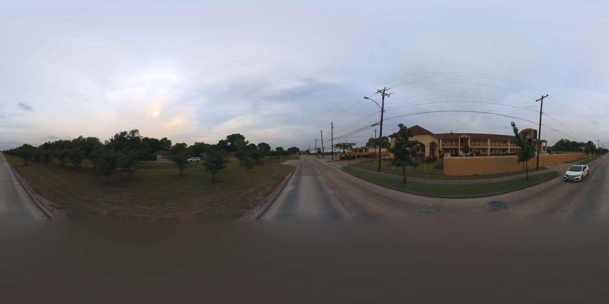 Street view near Downtowner Inn and Suites, South Houston — © microsoft (CC BY-SA · Mapillary)