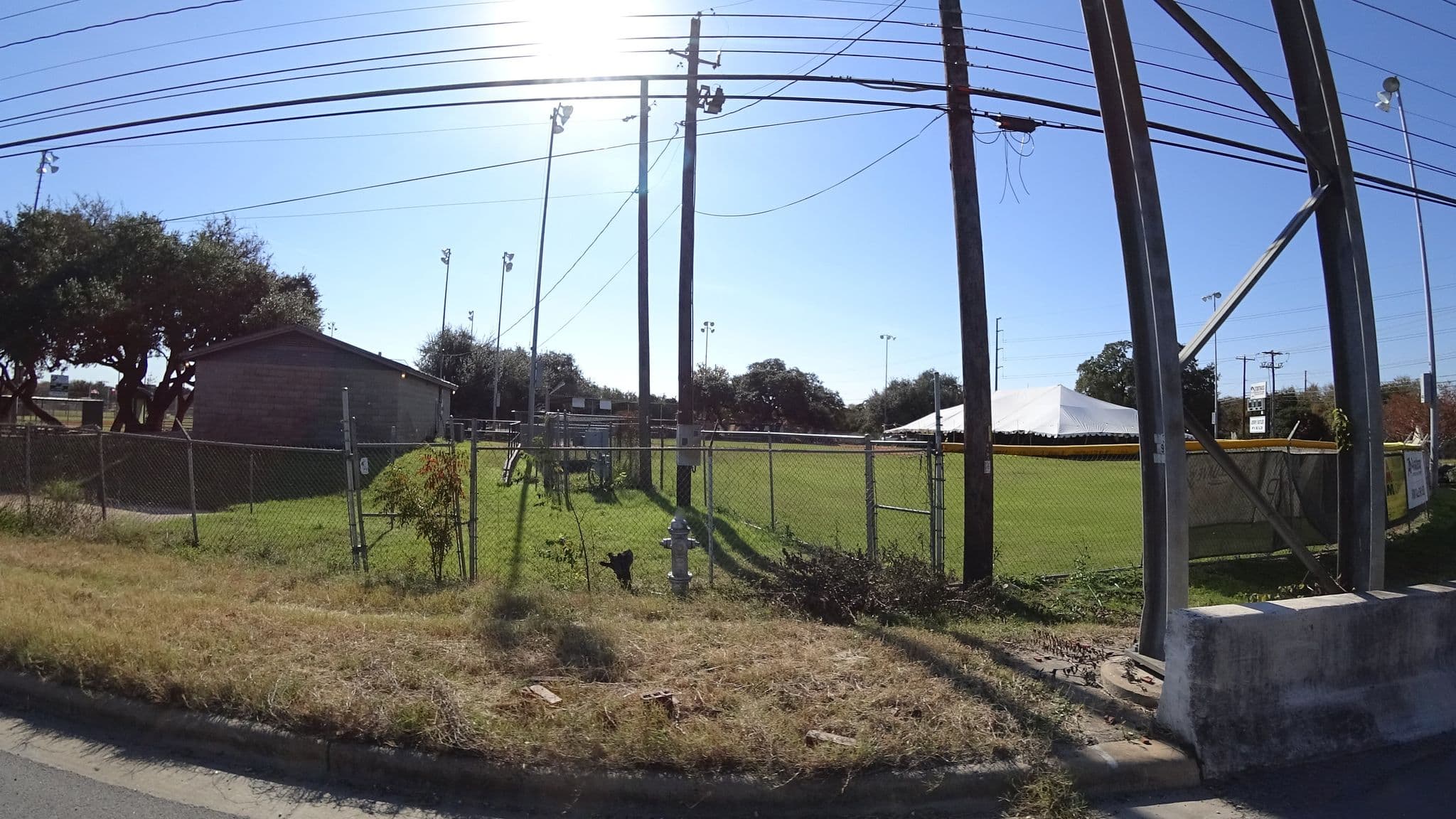 Street view near Rodeway Inn & Suites Downtown North Austin, Barton Creek — © mly_aus01 (CC BY-SA · Mapillary)
