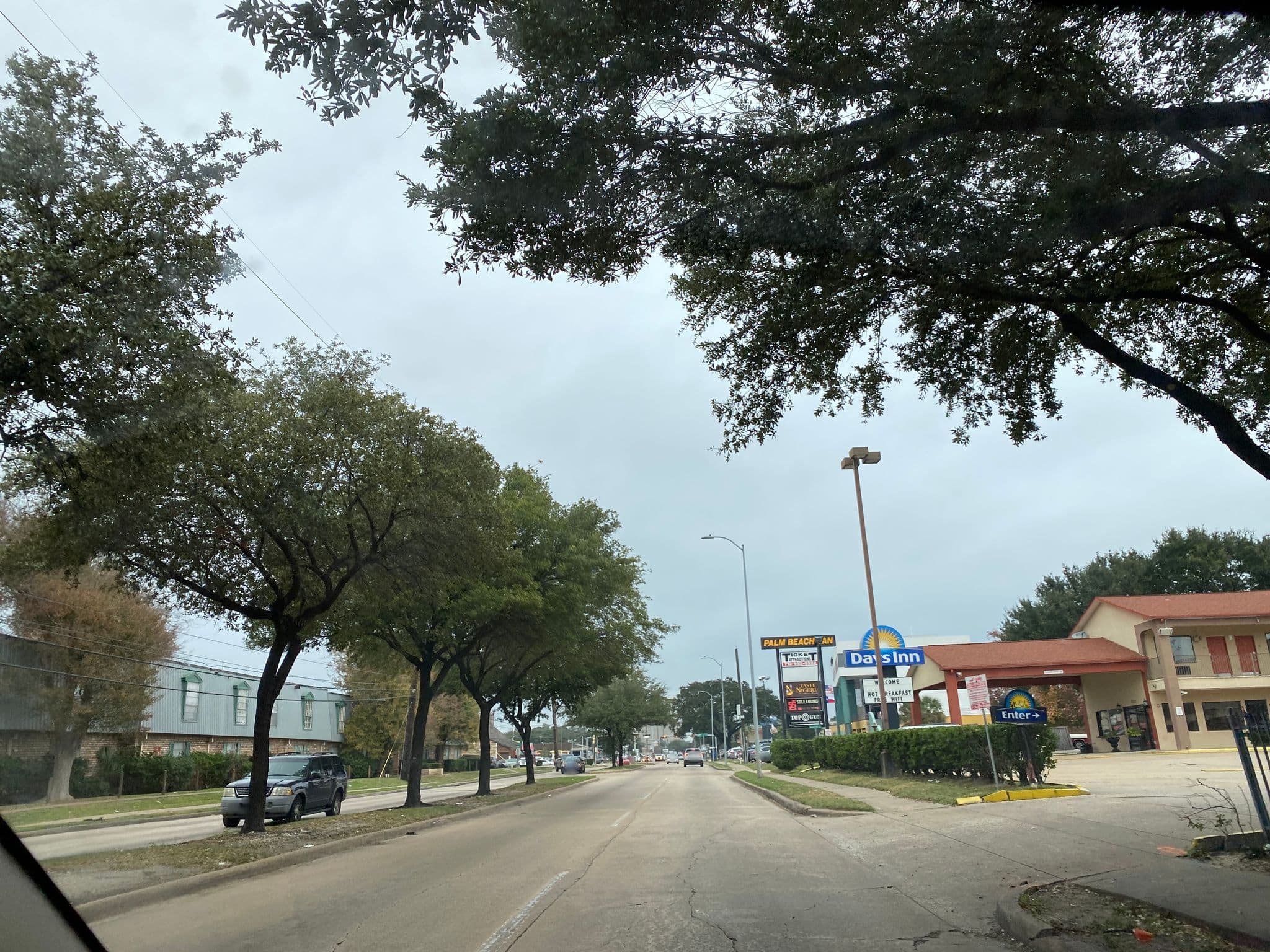 Street view near Days Inn by Wyndham Houston-Galleria TX, Bellaire — © iamjaythomas (CC BY-SA · Mapillary)