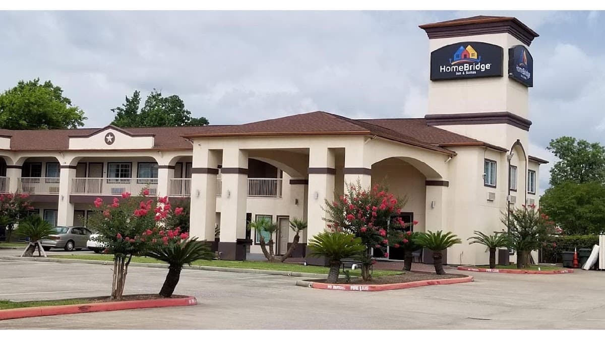HomeBridge Inn & Suites, Motel in Beaumont