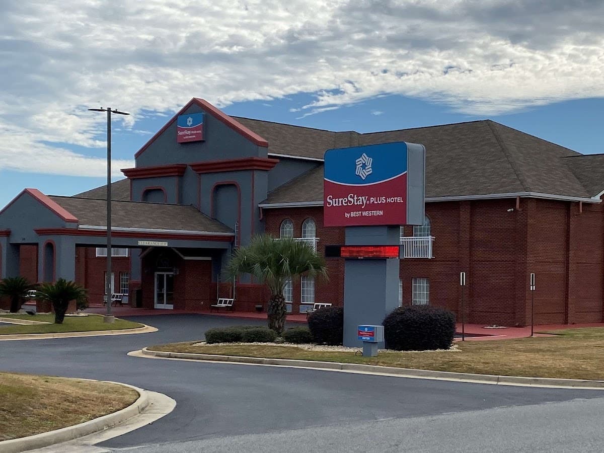 SureStay Plus by Best Western Warner Robins Afb, Hotel in Warner Robins