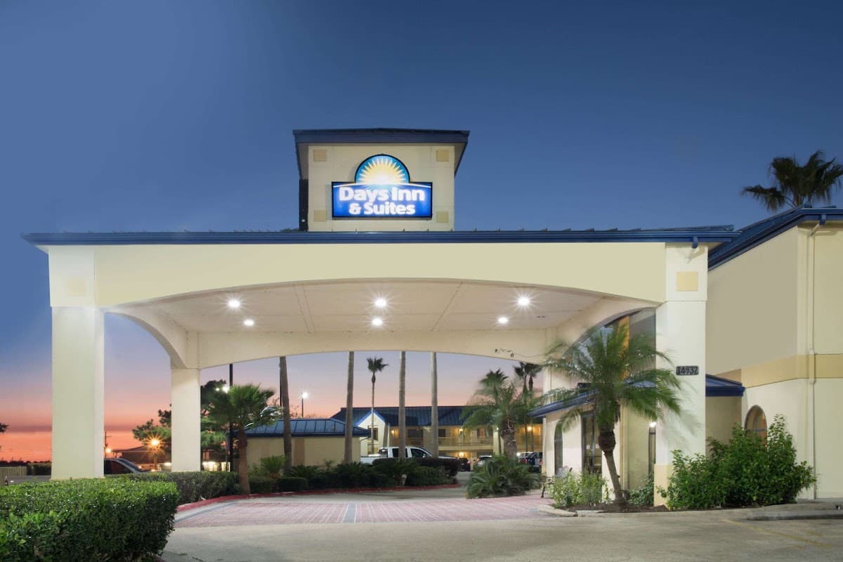 Days Inn & Suites by Wyndham Winnie, Hotel in Winnie