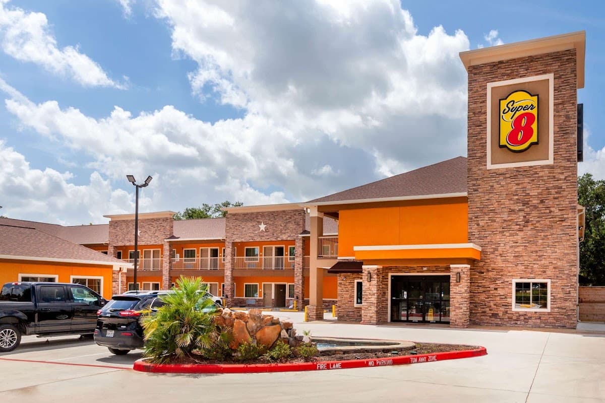 Super 8 by Wyndham Houston Northwest Cypress, Motel in Oak Cliff Place