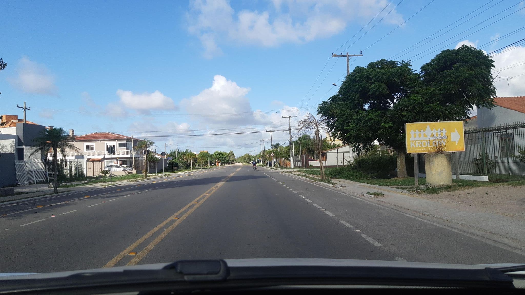 Street view near Krolow Pousada, Pelotas — © Kaart_Local (CC BY-SA · Mapillary)