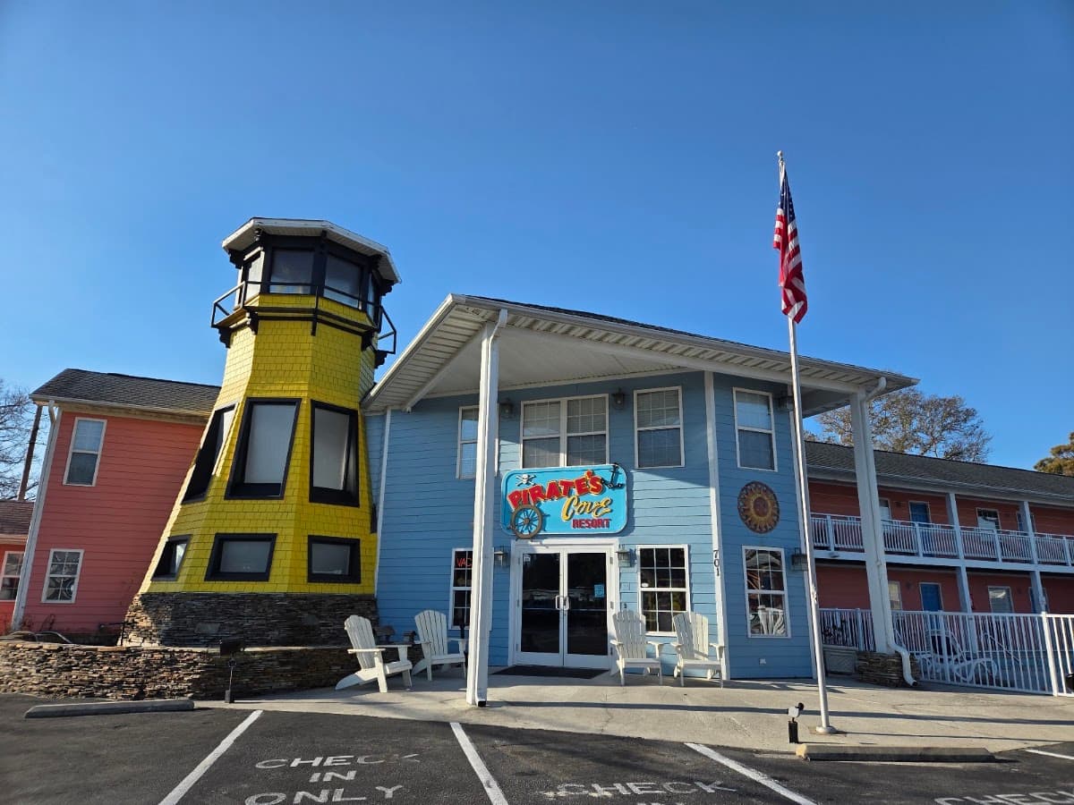 Pirate's Cove Hotel, Hotel in Carolina Beach