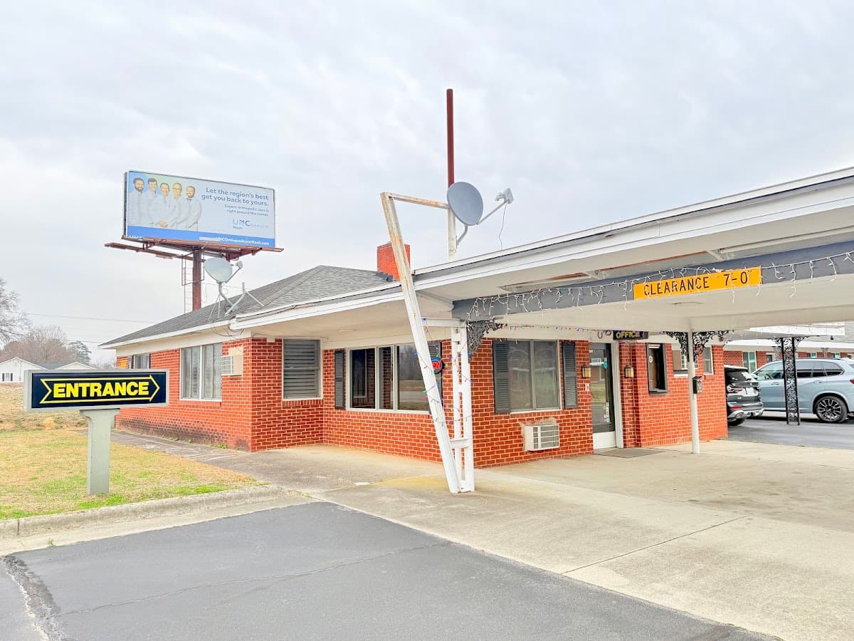 Deluxe Inn, Hotel in Wilson